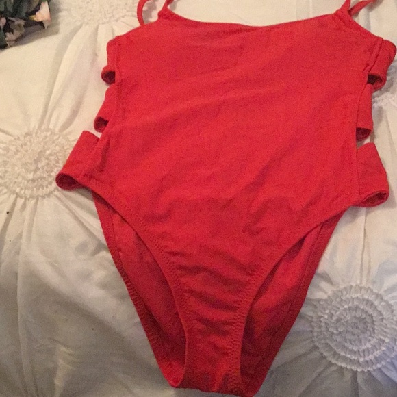 Red Shade & Shore swimsuit size small - Picture 1 of 4